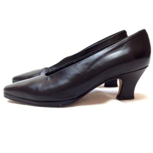 Massimo Shoes Womens 8 Black Pointy Heels Made in Italy Formal Office Wedding - Picture 1 of 11